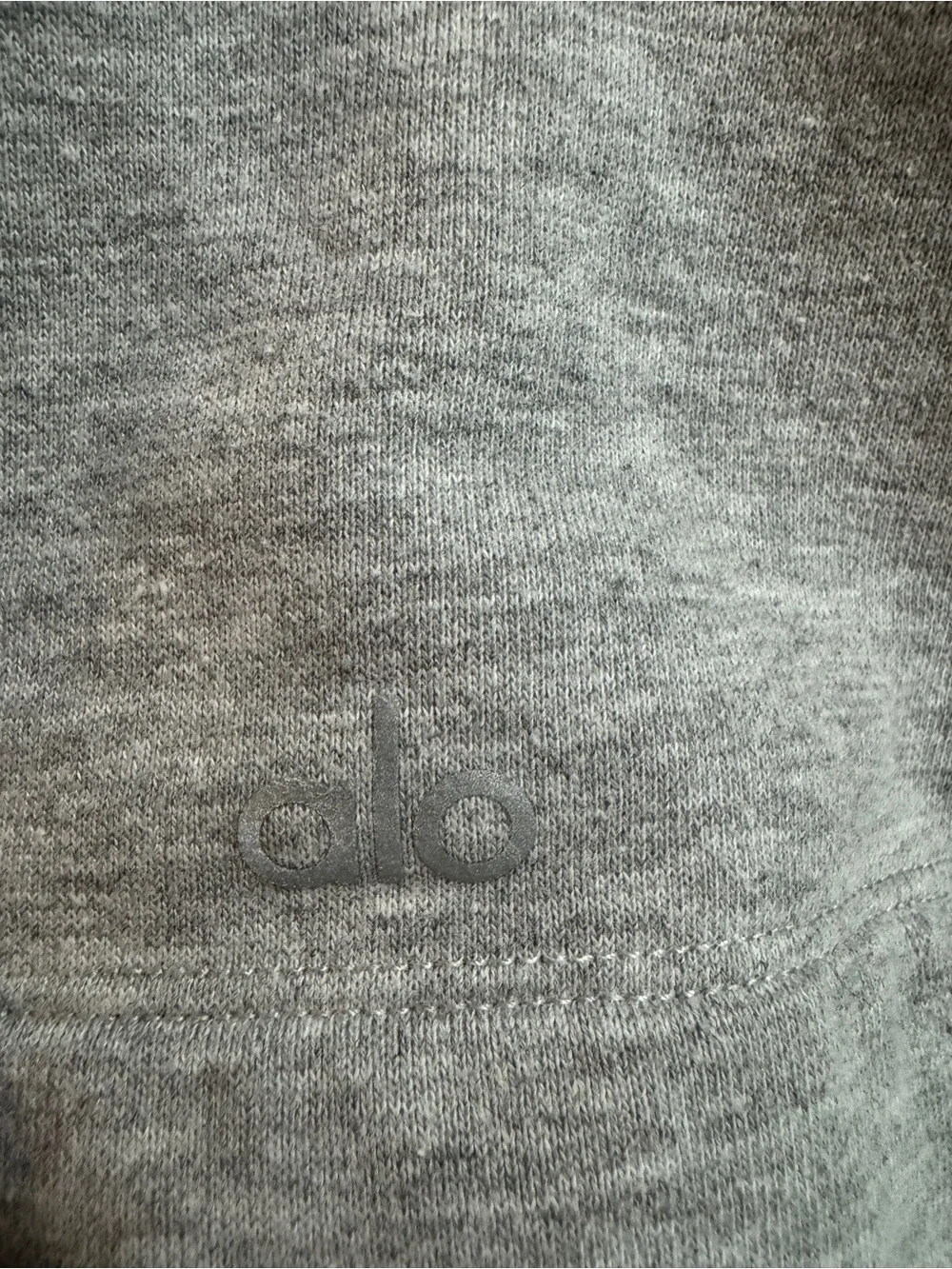 ALO Yoga soft gray
